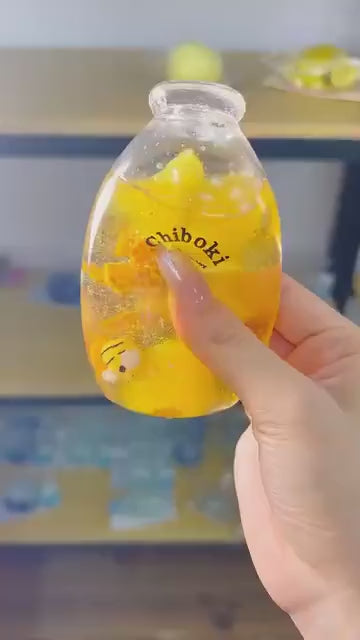 Honey Bee Drink Squishy squeeze demonstration